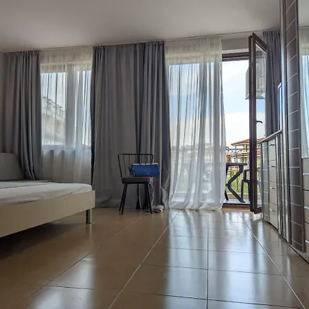 Апартамент Cozy In Apollon 7 Несебър