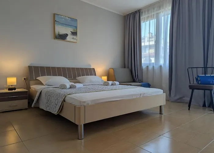 Апартамент Cozy In Apollon 7 Несебър